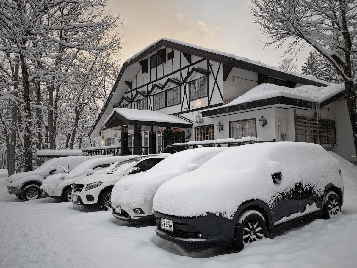 Apricot Pension Hakuba Ngoại thất bức ảnh